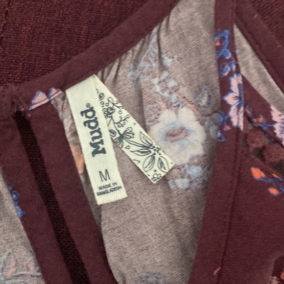 Junior Size Medium Dress - Picture 4 of 4